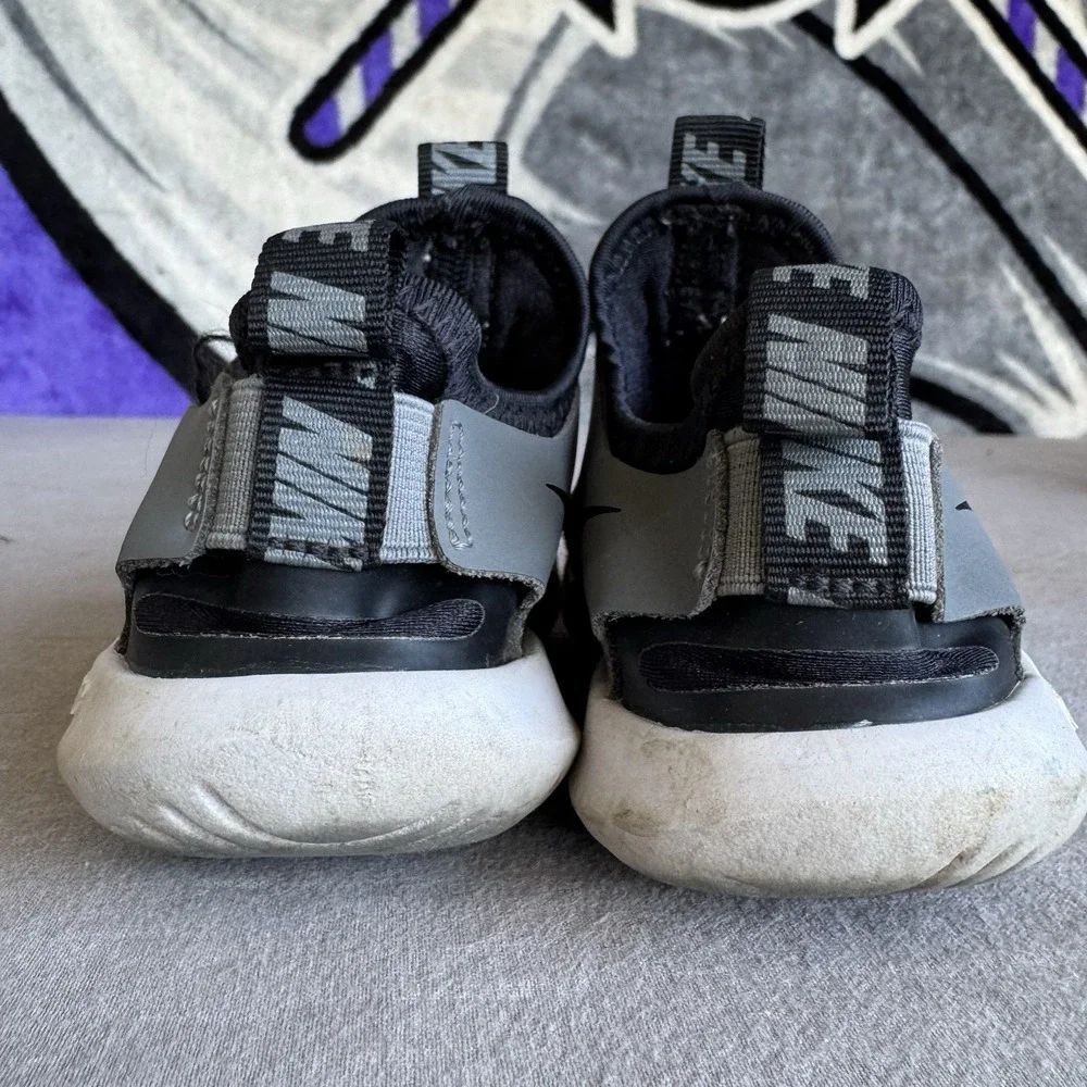 Size 11c - Nike Toddler FlexRunner Sneakers Shoes Gray AT4663-004